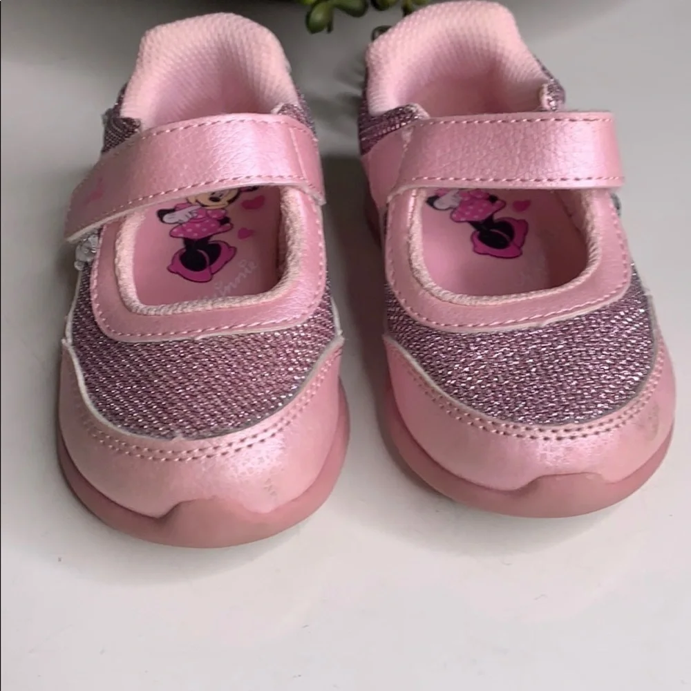 Disney Princess Minnie Mouse Pink Mary Jane Shoes 6.5